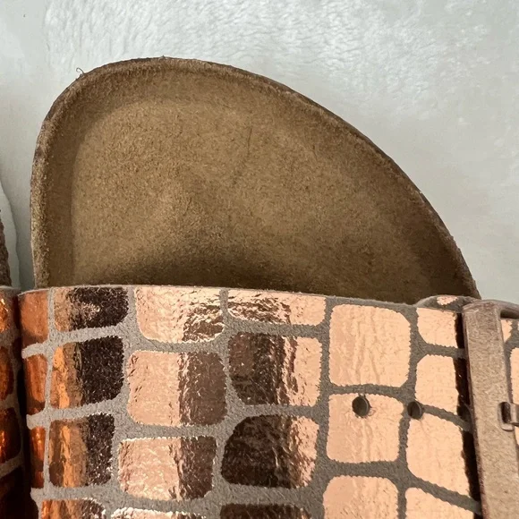 Birkenstock Arizona Sandals 37 Womens US 6/6.5 Gator Gleam Copper Buckle Strap - Picture 6 of 9